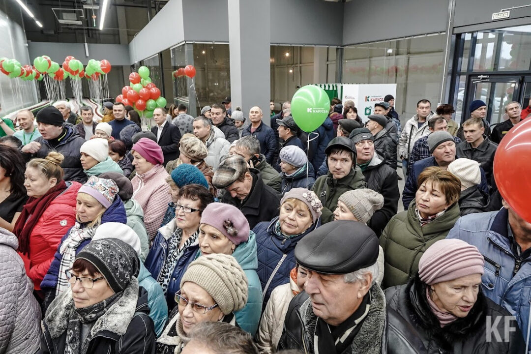 «Когда переписчики реально ходили по квартирам и опрашивали жителей, большинство скрывало свои альтернативные доходы, опасаясь, что эти данные попадут в налоговую»