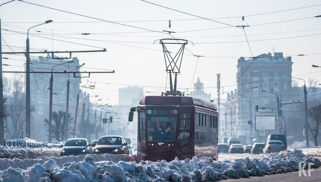 На месте работают аварийные бригады.